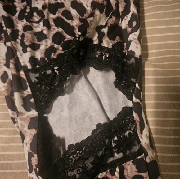 Women Leopard Print PEEK A BOO Knee LACE Pants Lightweight Xl - Picture 4 of 5